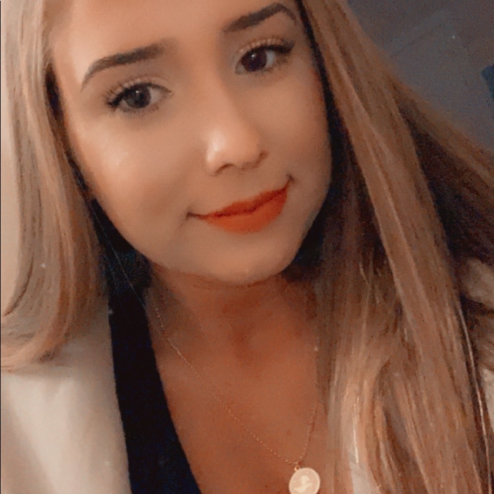 Meet your Posher, Grace